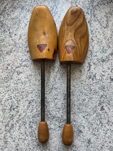 Paar schuhspanner aus holz - paar,