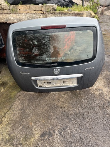 Post door lancia ypsilon - lancia,