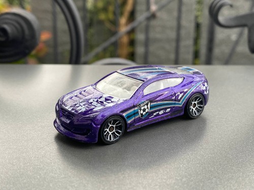 Hot wheels hyundai genesis - hot,