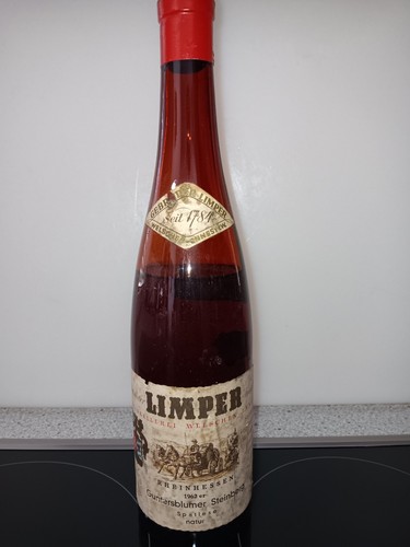 Sehr alter wein - alter,