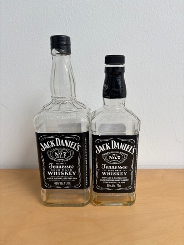 Leere jack daniels flaschen - leere,