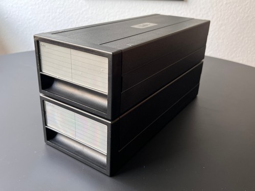 Aufbewahrungsboxen für 28 - 2,