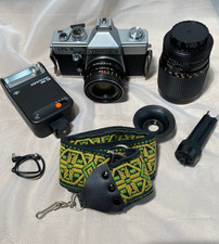 analoge Kamera Praktica LTL 3 mit 2 Objektiven, Blitz und Tasche