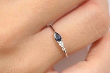 14K 585 gold ring with real