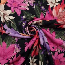 Viskosestoff Blumenmuster