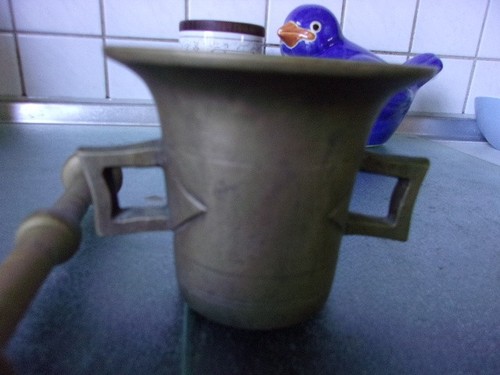 Mörser mit stößel aus - mörser,