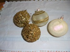 Weihnachtliche  Dekoration - 2 Glitzer Kugeln + 2 Kugeln aus Acryl zum Aufhängen