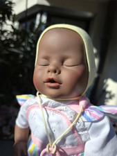 Lissi Bätz Puppe dunkel Babypuppe 42 cm schlafend LB 18 aus 1980-er  Doll 01