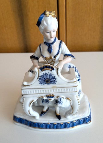 Porzellanfigur dame piano - porzellanfigur,