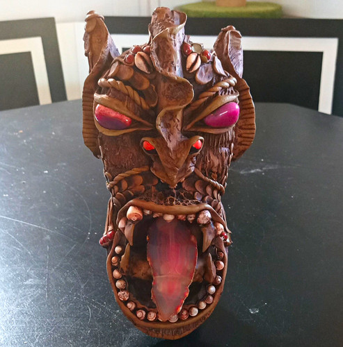 Monster drachenkopf statue - monster-/drachenkopf,