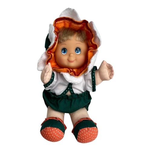 Stoffpuppe mit gummigesicht - stoffpuppe,