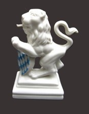 Porzellanfigur bayerischer Wappen Löwe Nymphenburg Pranke links Entw. Rauch 9cm