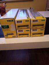 Trix Rheingold Lok E10 1266, DCC Sound Artikelnr. 22031 plus vier Rheingoldwagen