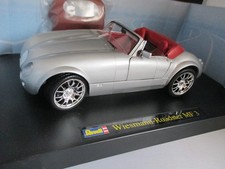 revell 1:18 Wiesmann Roadster  MF 3