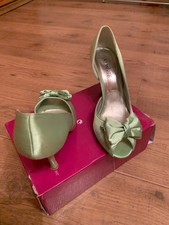 mintgrüne  Peeptoe-Pumps