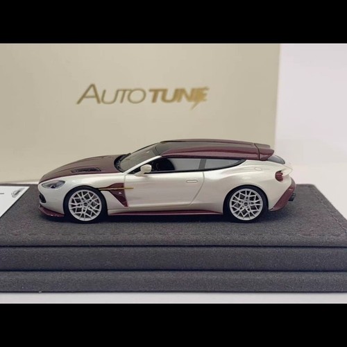 Autotune aston martin - 1/64,