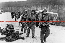 F016757 Soldaten der Waffen SS