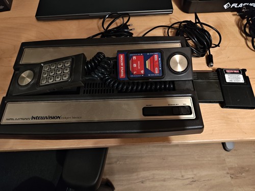 Mattel intellivision konsole - mattel,