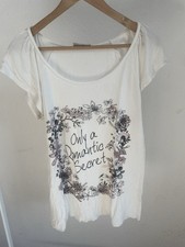 🤍 Damen T-Shirt mit Blumenprint – C&A, Größe S 🤍