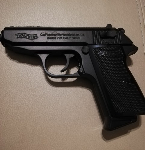 Feuerzeug pistole walter aus - feuerzeug,