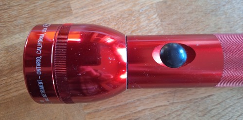 Mag lite taschenlampe rot - taschenlampe,