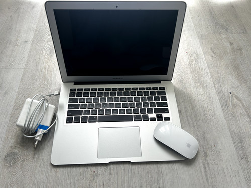 Apple macbook air 3 - , |