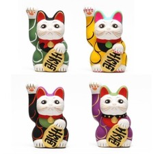 Maneki-neko in traditional
