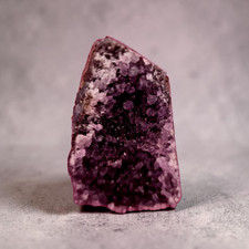Amethyst schwarz Kristallstufe