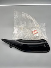 SUZUKI RV 125 VERKLEIDUNG SEITENDECKEL FRAME SIDE COVER ORIGINAL NEU SA0603
