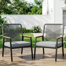 Gartenstuhl aus Korbgeflecht