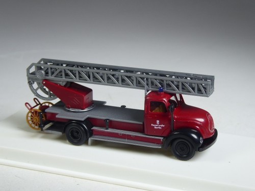 Brekina magirus - (yg-54),
