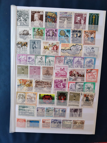 Von 50 briefmarken - +,