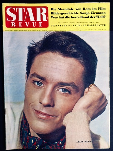 Alain delon cover star revue - cover,