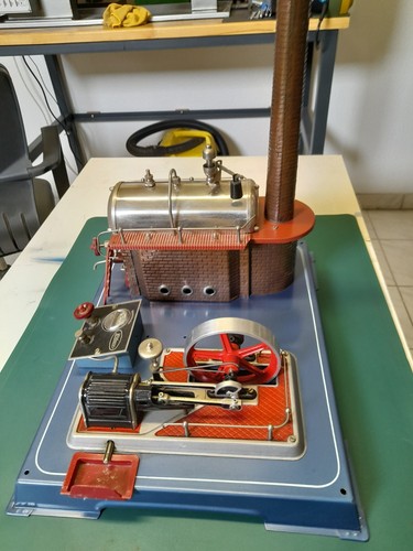 Wilesco dampfmaschine d24 - dampfmaschine,
