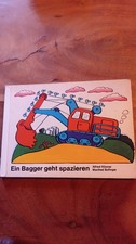 Ein Bagger geht spazieren