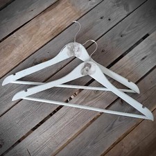 Vintage Holzkleiderbügel 2