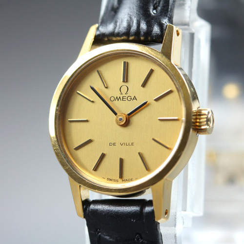 Near mint vintage 1974 omega - [near,