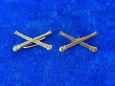 A15-23) Kragenabzeichen Artillerie frühe Bundeswehr Abzeichen Metall 1950er