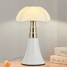 Tischlampe inspiriert von