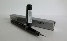 Lamy Safari Füllfederhalter LH schwarz mit einer M Stahlfeder  OVP unbenutzter