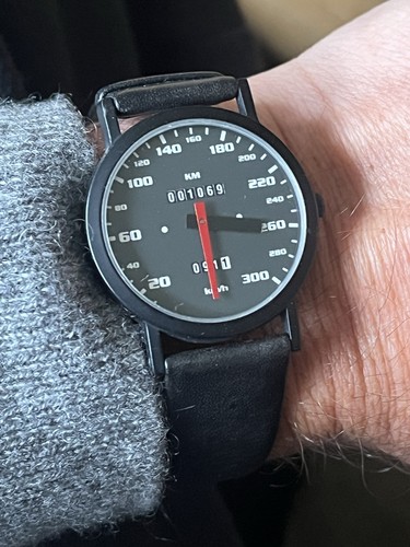 Tachouhr speedometer design - tachouhr,