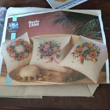 Stickpackung Kissen Mohnblumen