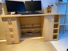 Schreibtisch, Farbe Ahorn, gebraucht, 1,50 m breit, 0,67 m tief, 0,78 m hoch