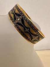 Michaela Frey Armreif Schwarz