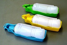 Wasserspender für unterwegs Trinkflasche mit Napf 450 ml