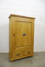 Schöner Brotschrank