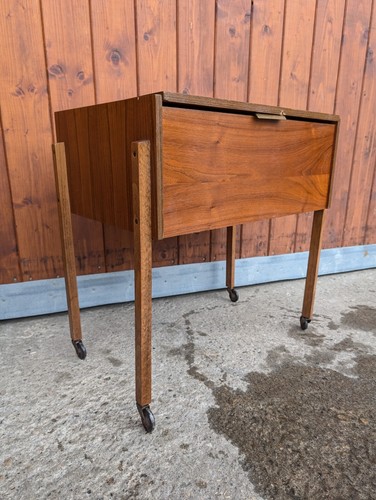 Nähtisch vintage sideboard - nähtisch,