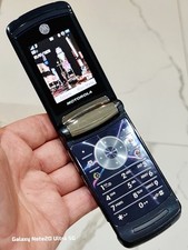 Motorola RAZR2 V8 (entsperrt) Klapphandy Top Zustand mit Ladegerät