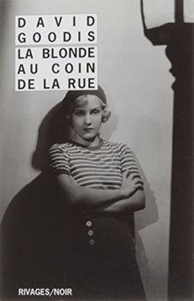 Blonde coin la rue - blonde, au