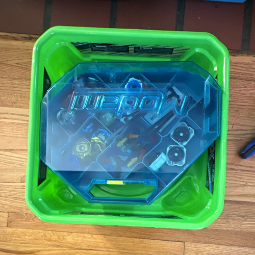Hasbro beyblade burst - beyblade,